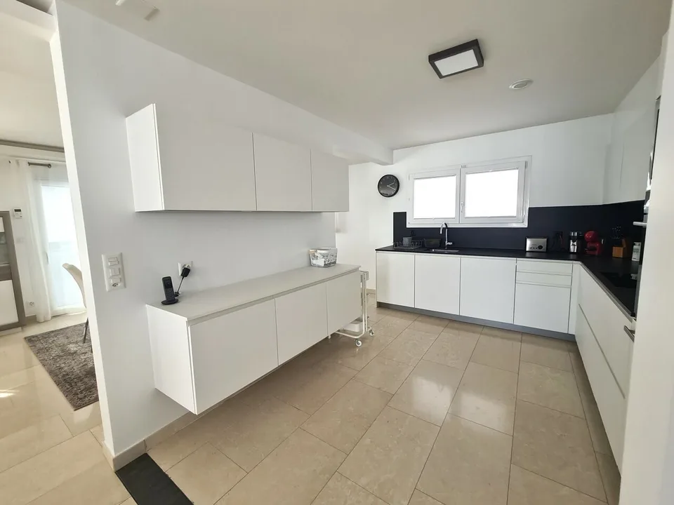 Villa di 8,5 stanze in vendita sulle alture di Delémont