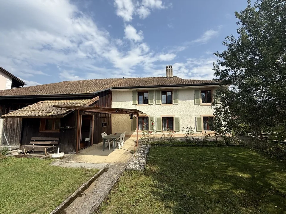 À vendre à Courfaivre maison de 2 logements à rénover