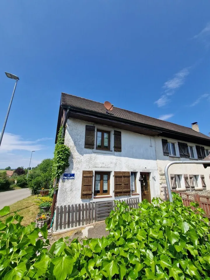Charmantes Ferienhaus mit 3,5 Zimmern in Pleigne zu verkaufen – Foto 11 von 13