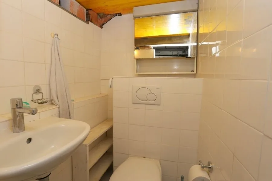 Grande bâtisse rénovée de 8 pièces à vendre à Alle – photo 9 sur 13