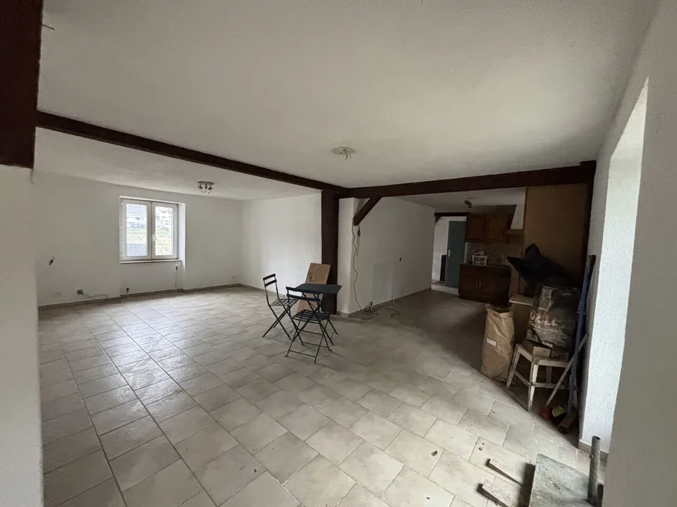 Zu verkaufen Haus zu renovieren mit 4,5 Zimmern in Courchavon
