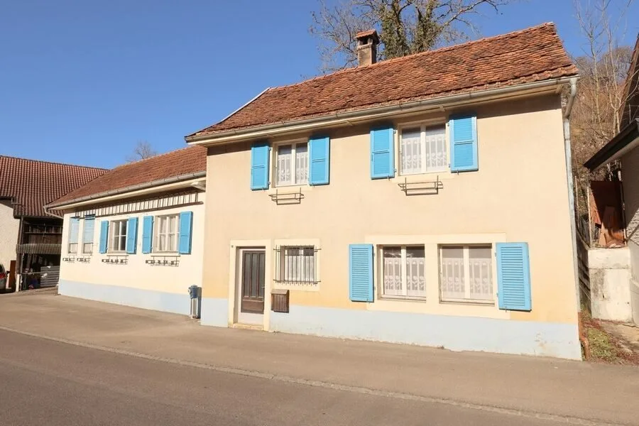 À vendre maison familiale de 5.5 pièces à restaurer à Fregiécourt