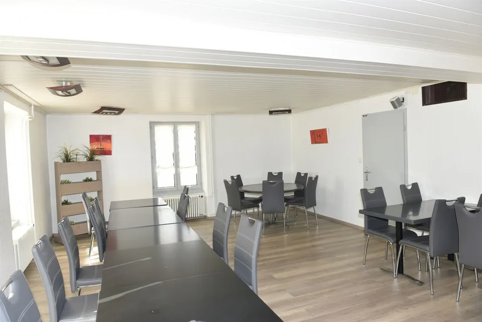 Rinomato hotel-ristorante a Bure con appartamento di funzione – foto 8 di 13