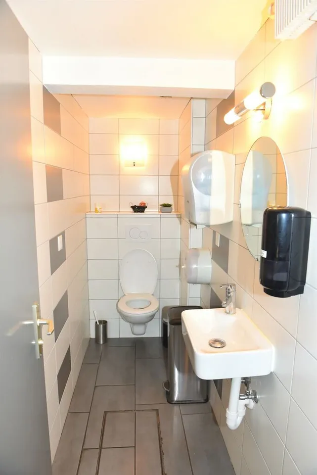 Rinomato hotel-ristorante a Bure con appartamento di funzione – foto 10 di 13
