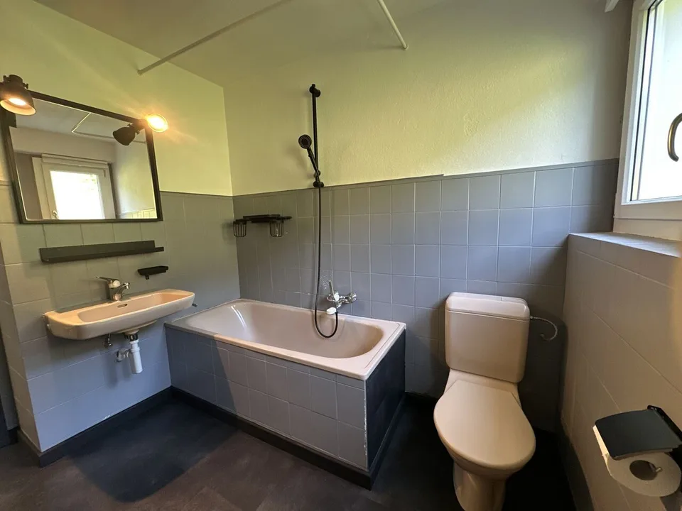House – photo 6 of 10