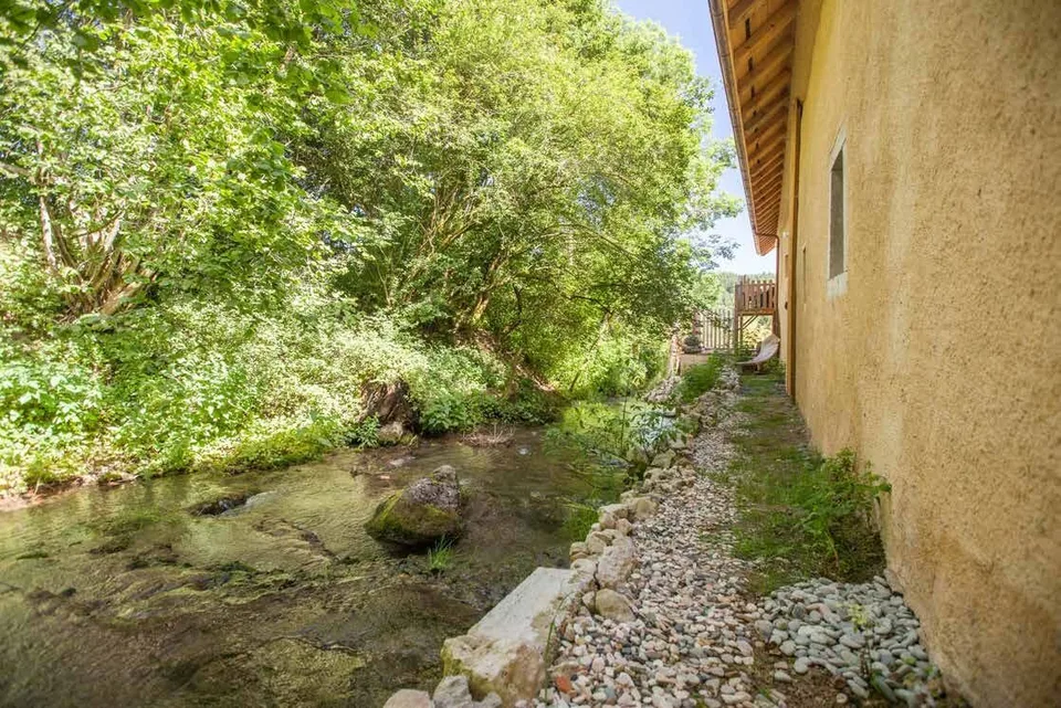 In vendita antico mulino ristrutturato nel villaggio di Lamboing – foto 13 di 13