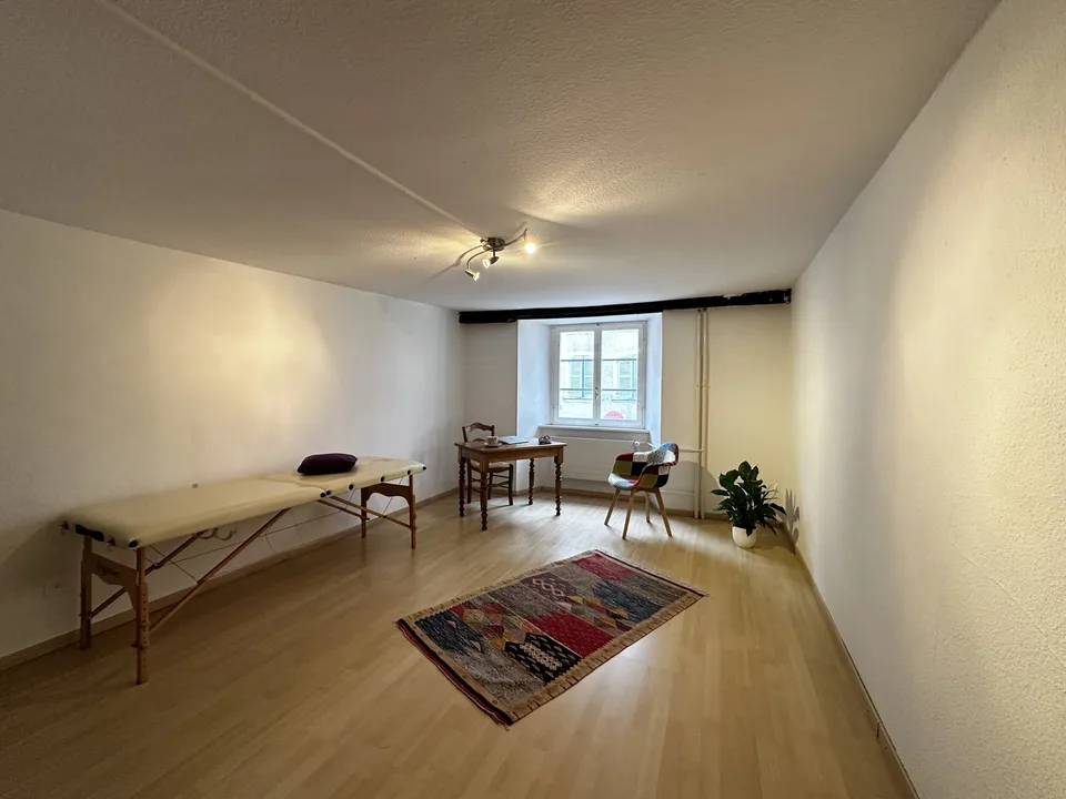 Immeuble de rendement mixte de 5 unités à vendre à Porrentruy