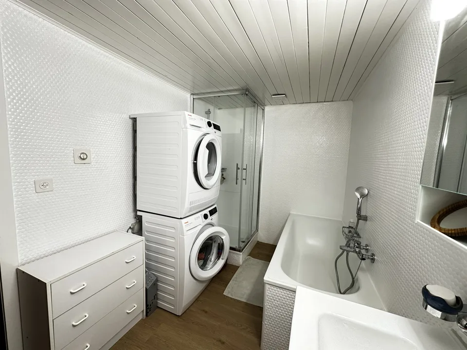 Immeuble de rendement mixte de 5 unités à vendre à Porrentruy