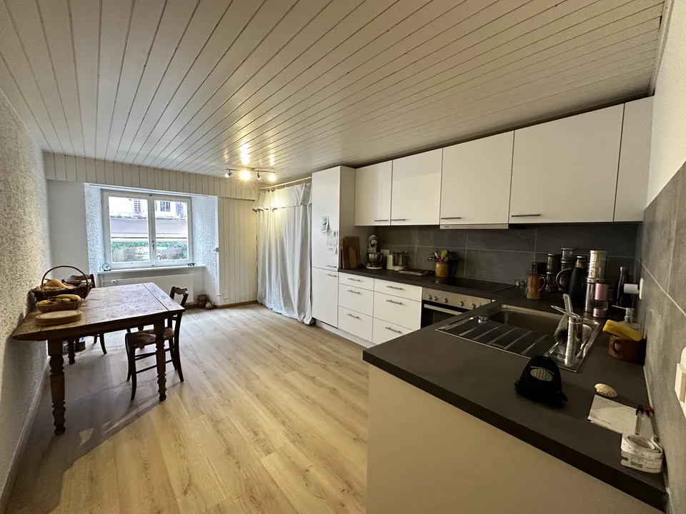 Immeuble de rendement mixte de 5 unités à vendre à Porrentruy