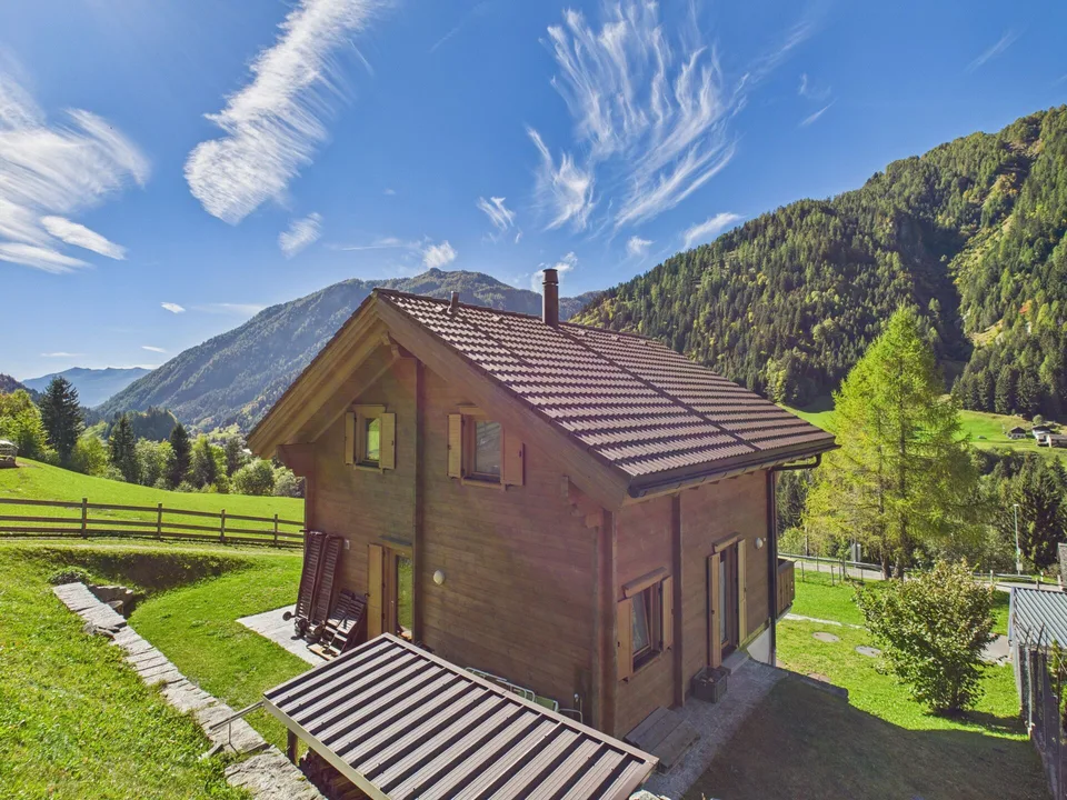 Bellissimo chalet con vista libera sulle montagne
