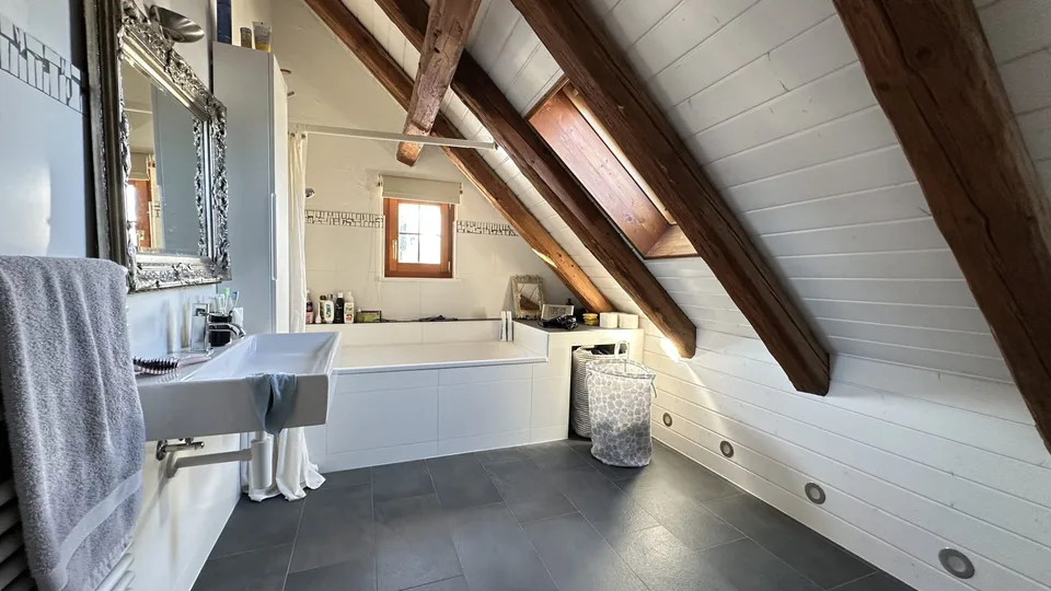 Maison de 9,5 pièces à vendre dans le village de Courtételle – photo 8 sur 13