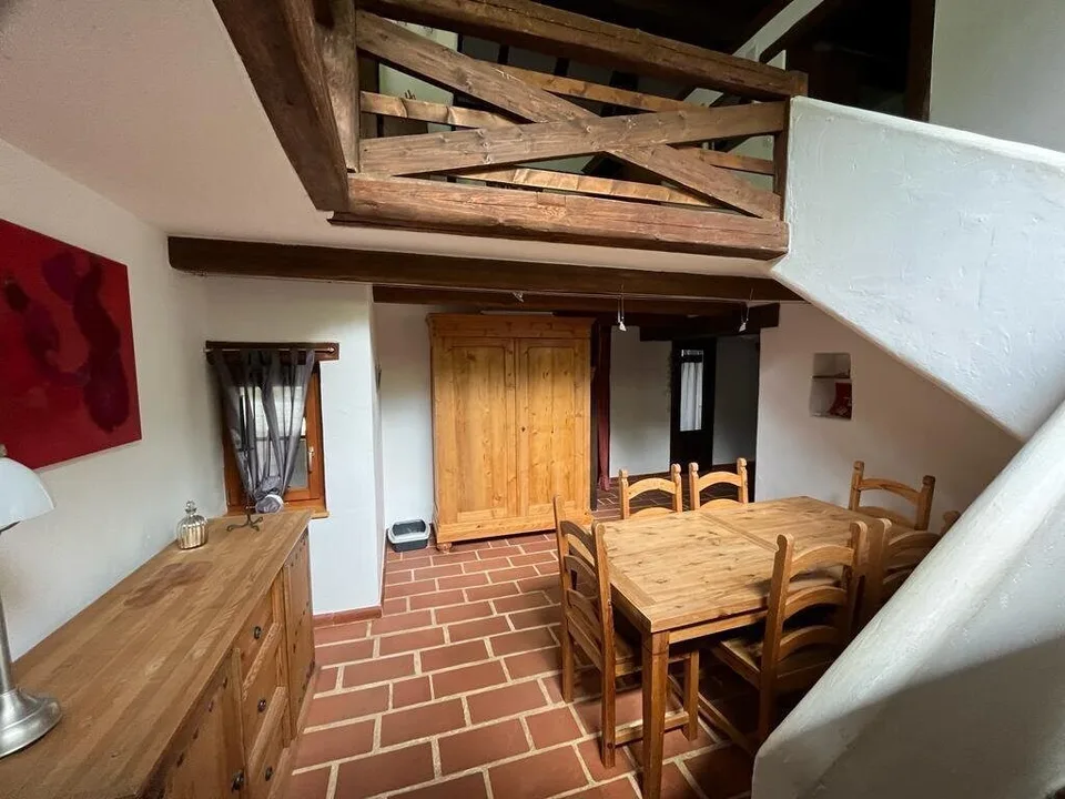9,5-Zimmer-Haus zum Verkauf im Dorf Courtételle