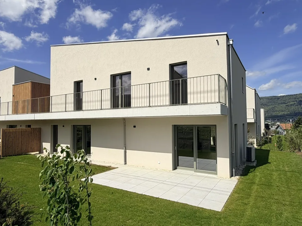 Villa, Rossemaison - 970000