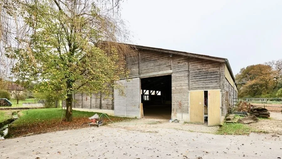 Reiterhof mit Hotel-Restaurant und Personalwohnung