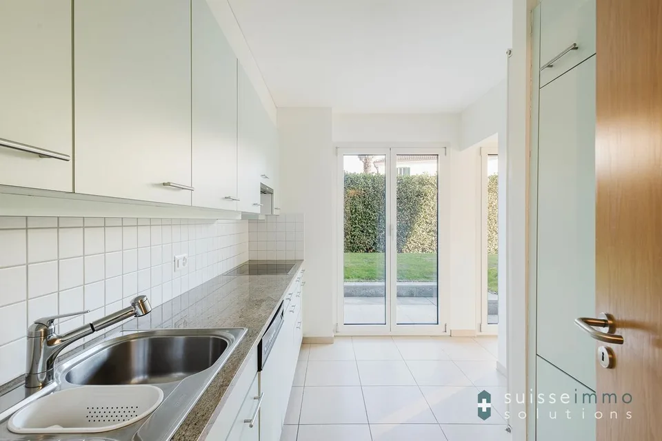 Geräumige Wohnung mit Garten in begehrter Lage – Foto 13 von 13