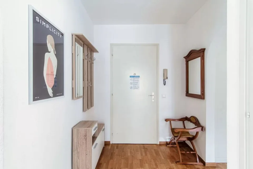LOCARNO-VENDESI GRAZIOSO  APPARTAMENTO 2.5  LOCALI