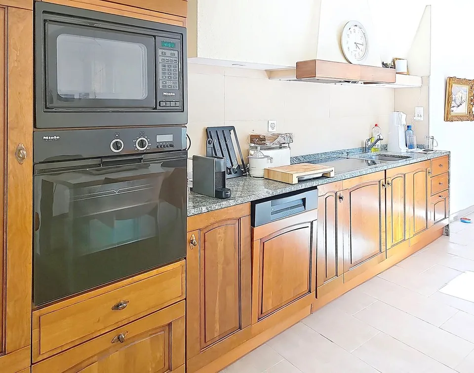 EDIFICIO PER INVESTIMENTO IMMOBILIARE - OTTIME CONDIZIONI VICINO A PAYERNE ED ESTAVAYER (FR)