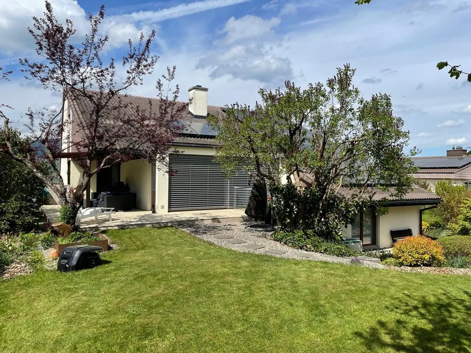 Villa, Rossemaison - 1180000