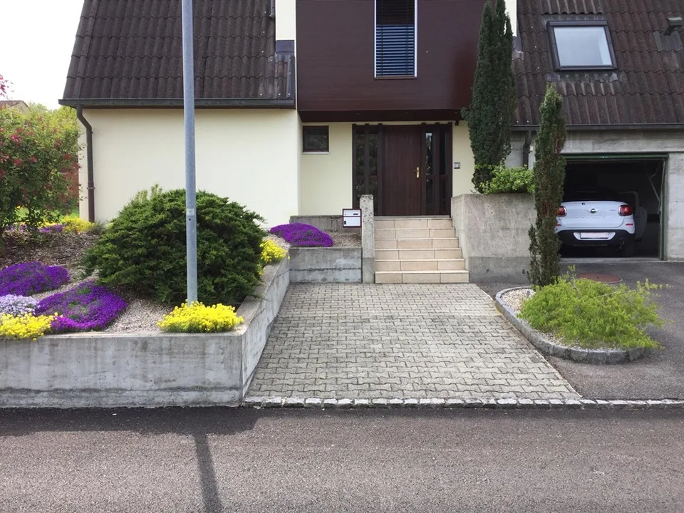 Villa, Rossemaison - 1180000