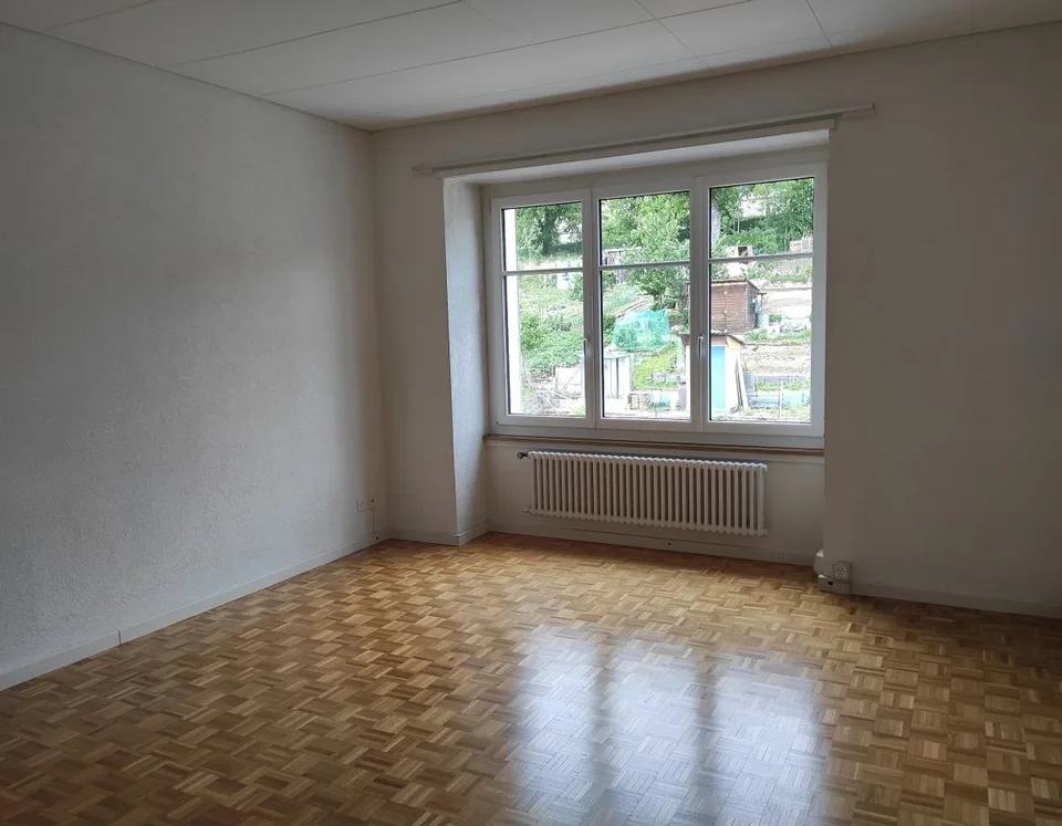 Ertragsgebäude mit 9 Wohnungen, 1 Werkstatt und 8 Garagen – Foto 9 von 9