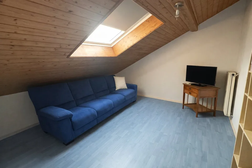 Casa in vendita con 3 appartamenti e grande terreno a Courgenay – foto 9 di 13