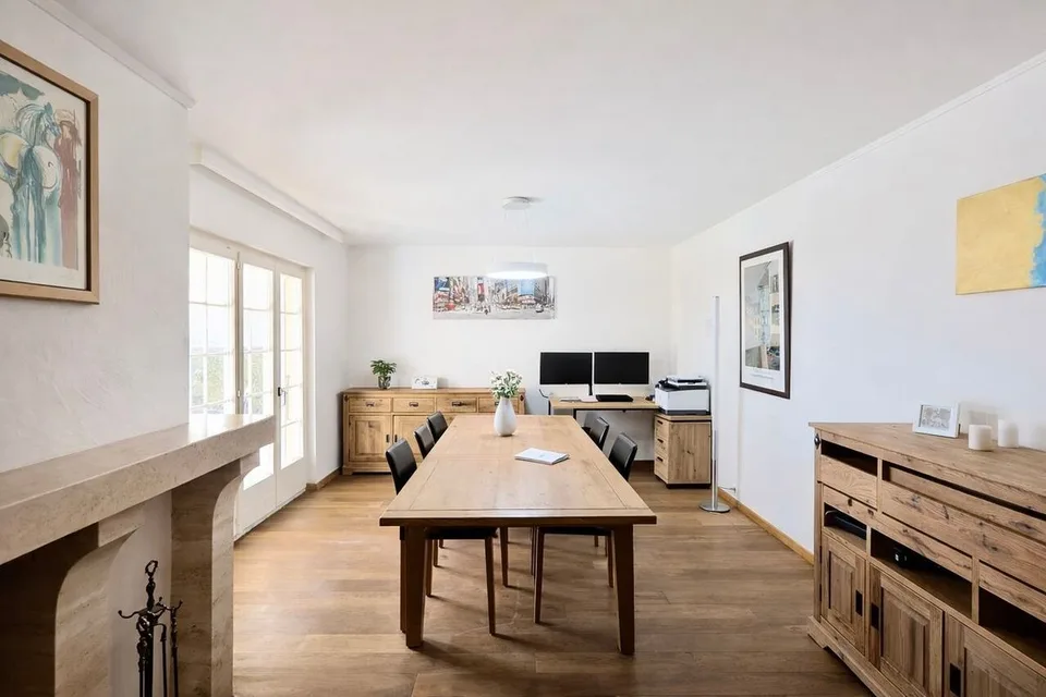 VILLA DE 6,5 PIECES, VOLUMES GÉNÉREUX ET FORT POTENTIEL D'EXTENTION
