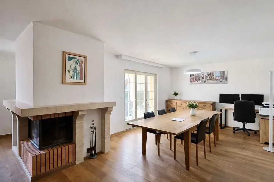 VILLA DE 6,5 PIECES, VOLUMES GÉNÉREUX ET FORT POTENTIEL D'EXTENTION