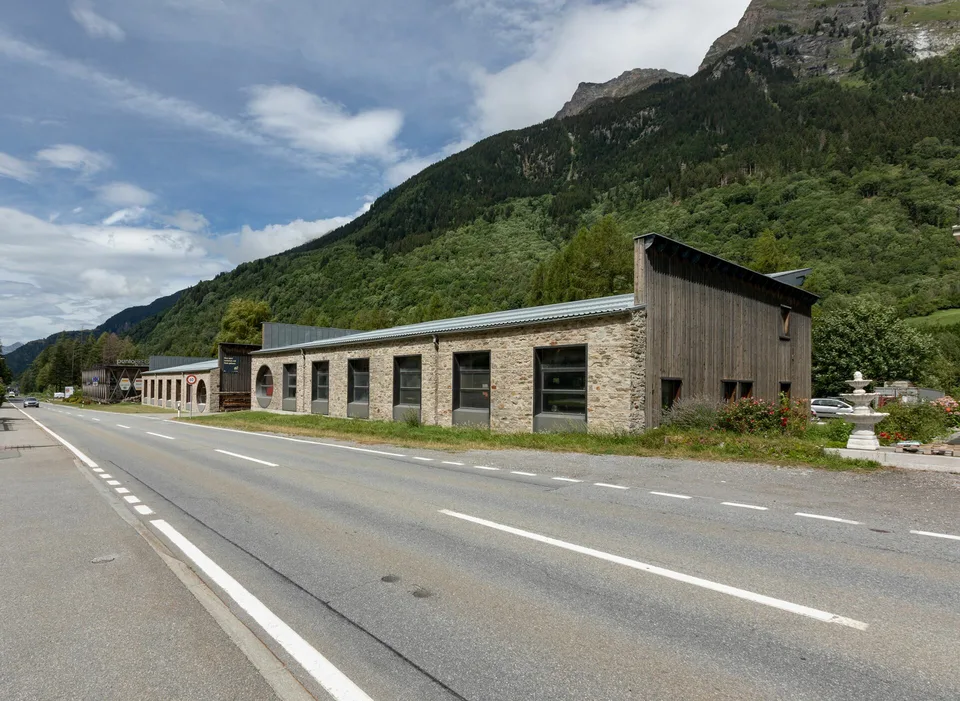 Gewerbehalle