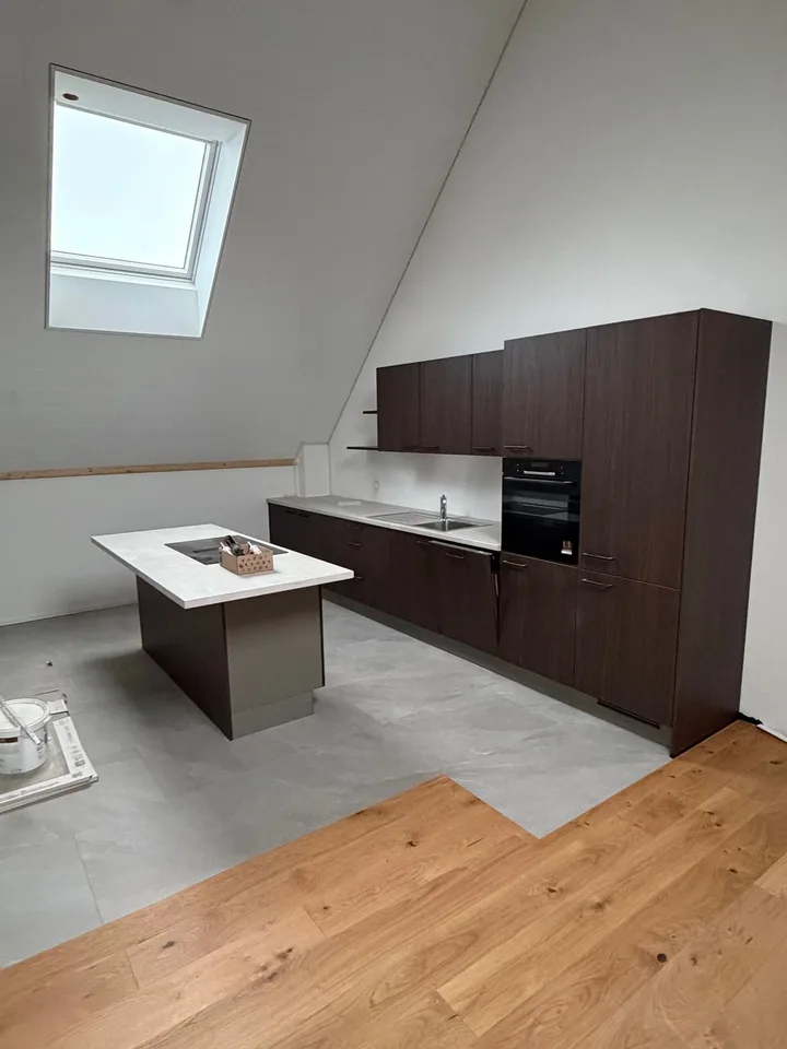 Bright high-end duplex