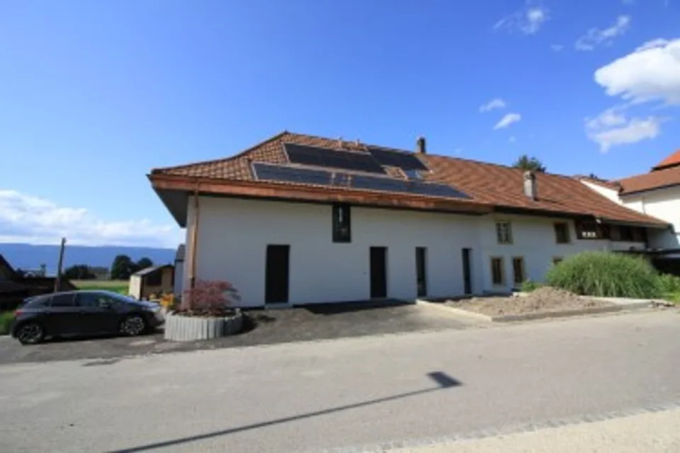 Bright high-end duplex
