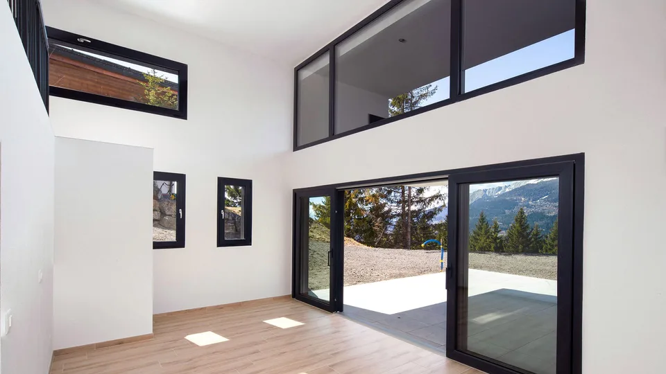 Crans-Montana. Nuova casa indipendente di 5,5 locali dallo stile decisamente contemporaneo – foto 11 di 13