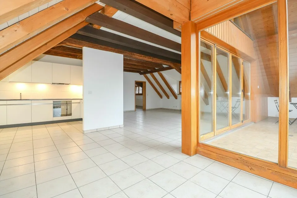 Appartamento duplex ristrutturato di 5½ stanze in vendita nello storico 'Schlössli' di Koblenz