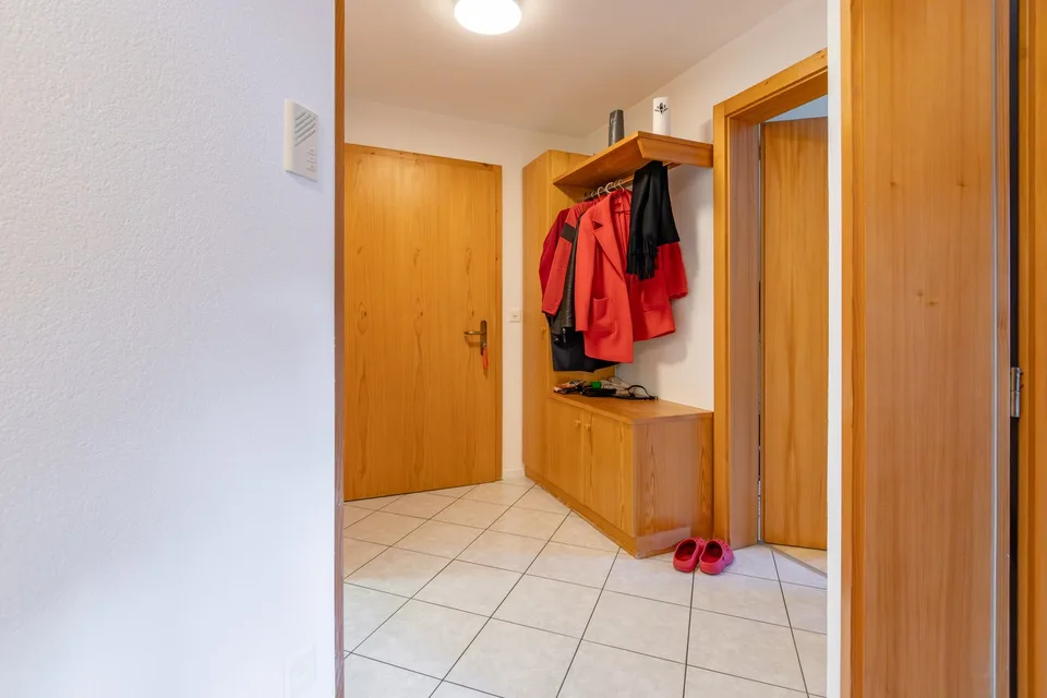 Exklusive 5.5-Zimmerwohnung in Grengiols – frisch renoviert & in Top-Zustand – Foto 10 von 14