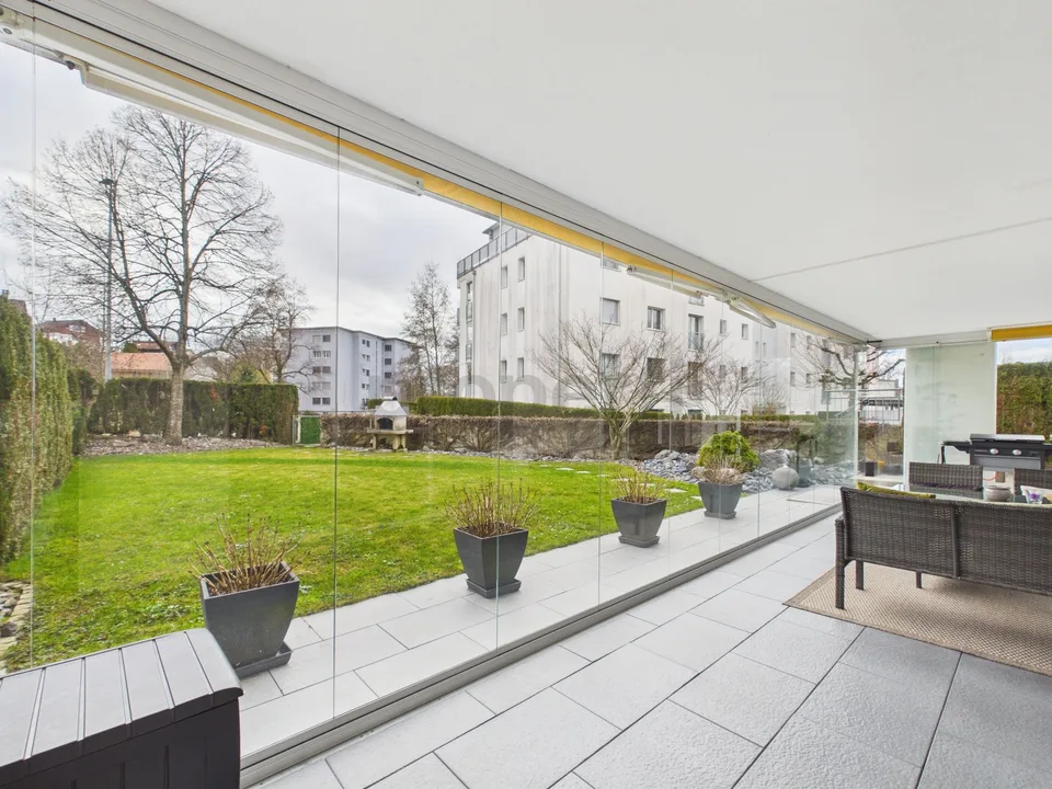 Moderne 5.5-Zimmer Wohnung mit 290m2 Garten in Wetzikon – Foto 11 von 13