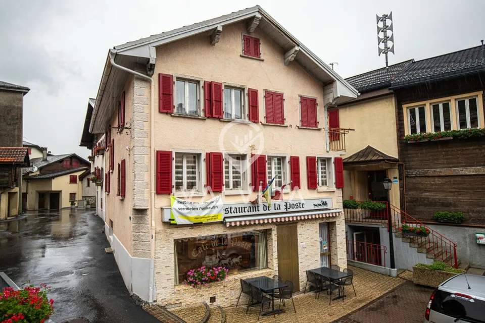 Restaurant mit Wohnung und Dachstock