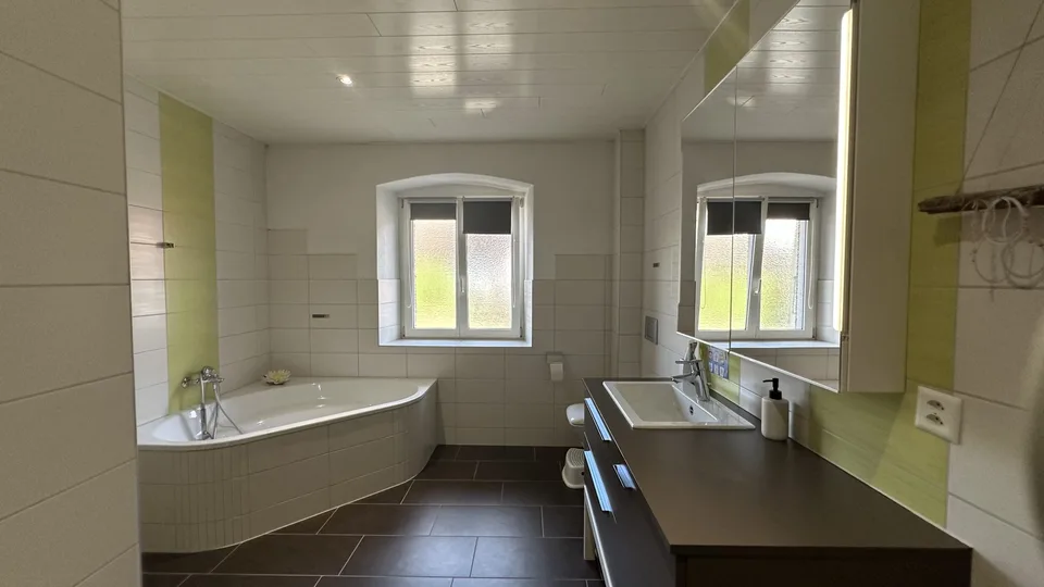 In vendita affascinante casa ristrutturata a Coeuve – foto 10 di 13
