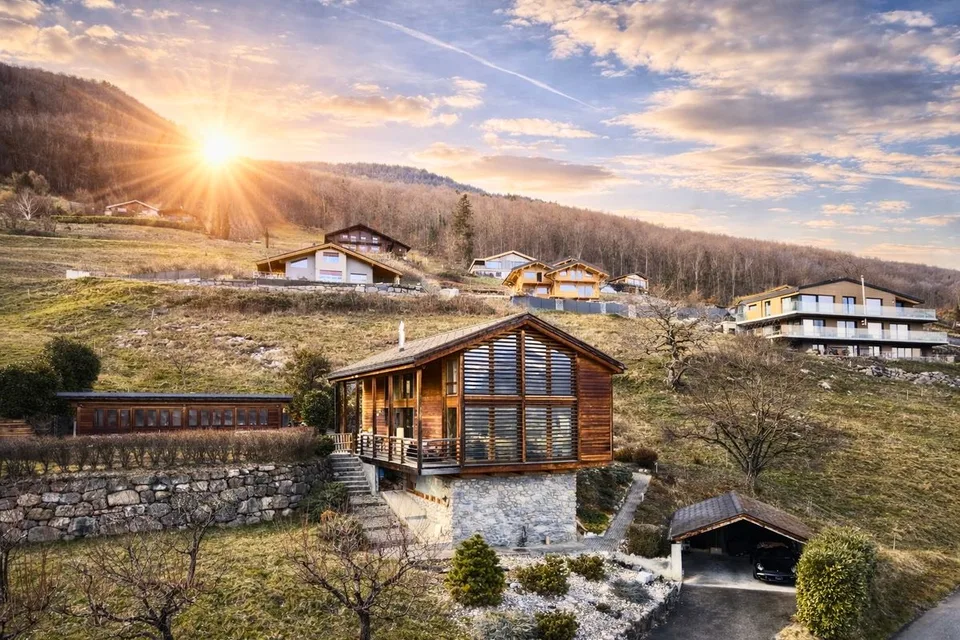 CHALET FAMILIAL AVEC VUE IMPRENABLE SUR LES DENTS DU MIDI