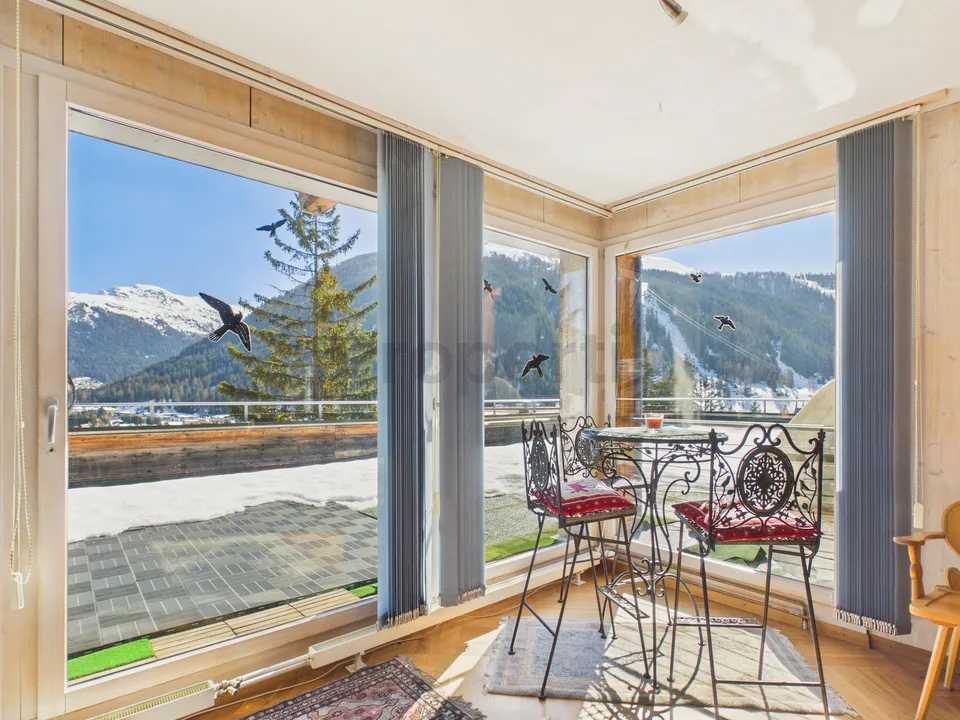 RESERVIERT - Charmante 3.5-Zimmer Altbauwohnung mit traumhafter Aussicht in die Bergwelt rund um Davos