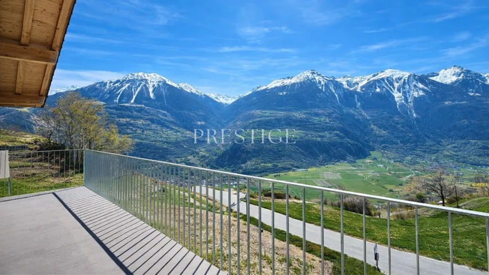 Appartamento nuovo attico - 4,5 stanze con vista panoramica in residenza principale