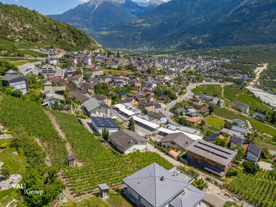 Qui potrebbe sorgere la tua casa dei sogni - terreno soleggiato a Leuk