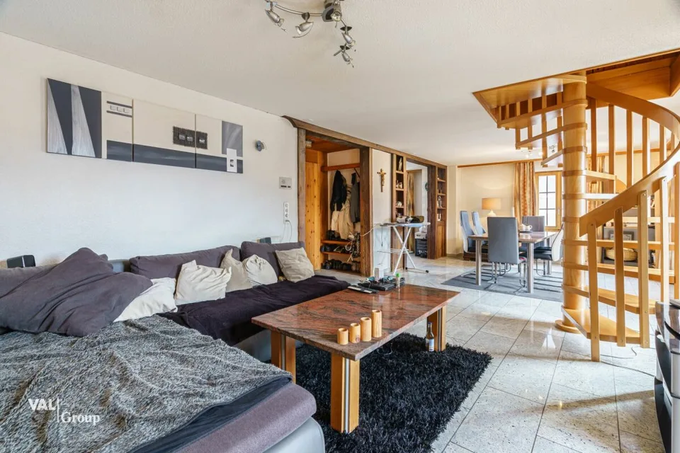 Sehr zentrales Restaurant «Sport» und darüberliegende 4.5-Zimmer-Duplexwohnung
