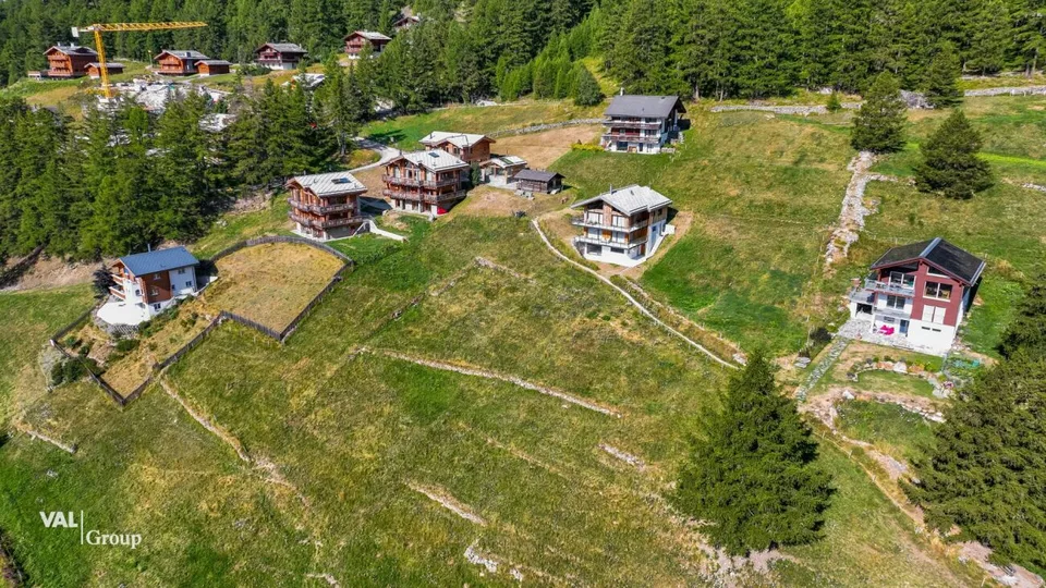 Schöne Bauparzellen mit grandiosem Blick in Saas-Fee