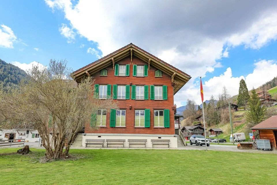 Grosszügiges Ferien- Lagerhaus an Sonniger Lage
