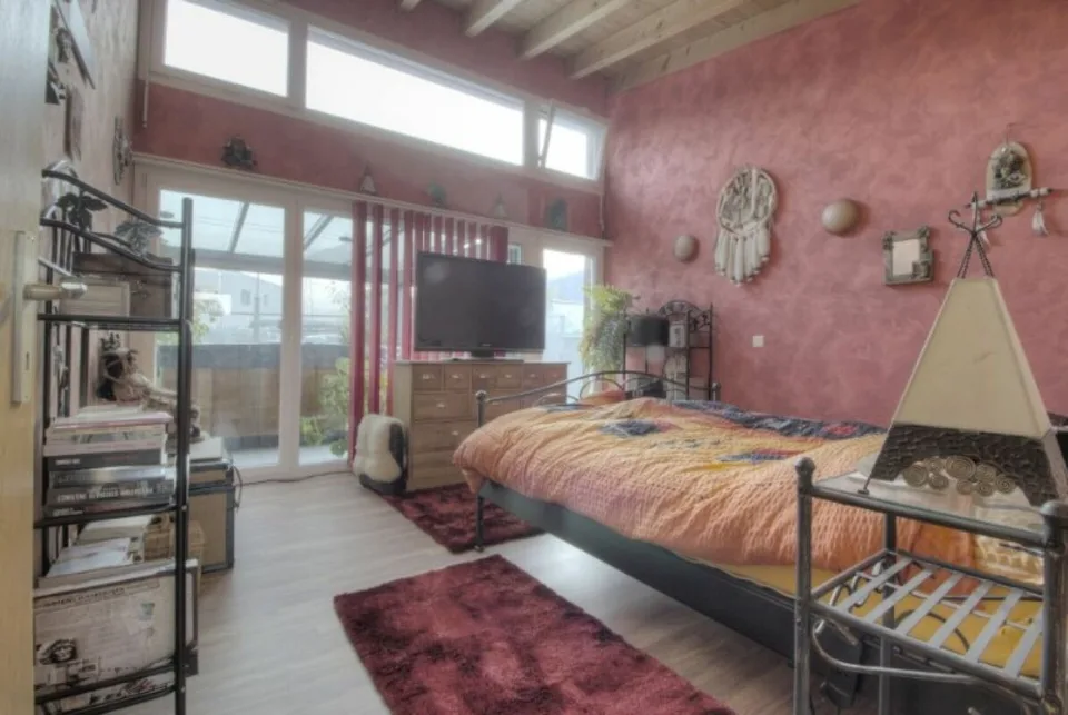 Villa di 4,5 stanze con 5 box per cavalli, un paddock e un annesso – foto 8 di 9