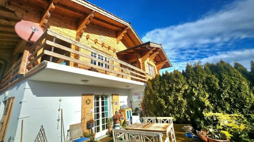 Chalet in Aven