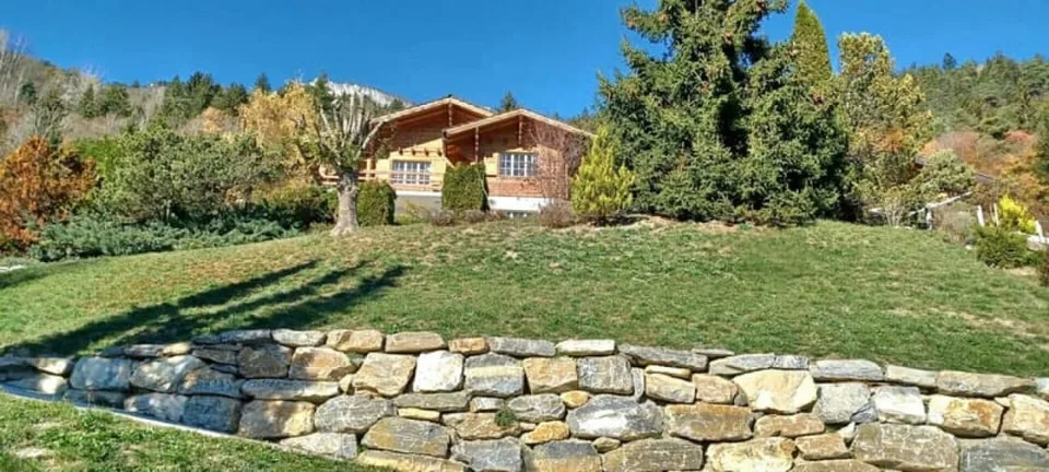 Chalet in Aven