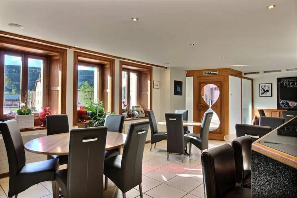 Restaurant 380 m2 in Le Sentier – Foto 8 von 13