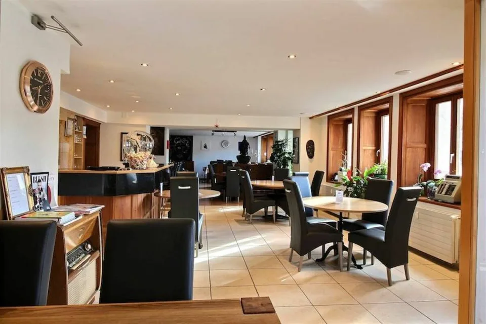 Restaurant 380 m2 in Le Sentier – Foto 9 von 13