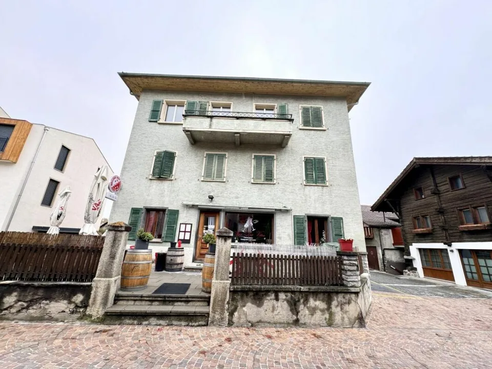 Immeuble mixte à Bramois