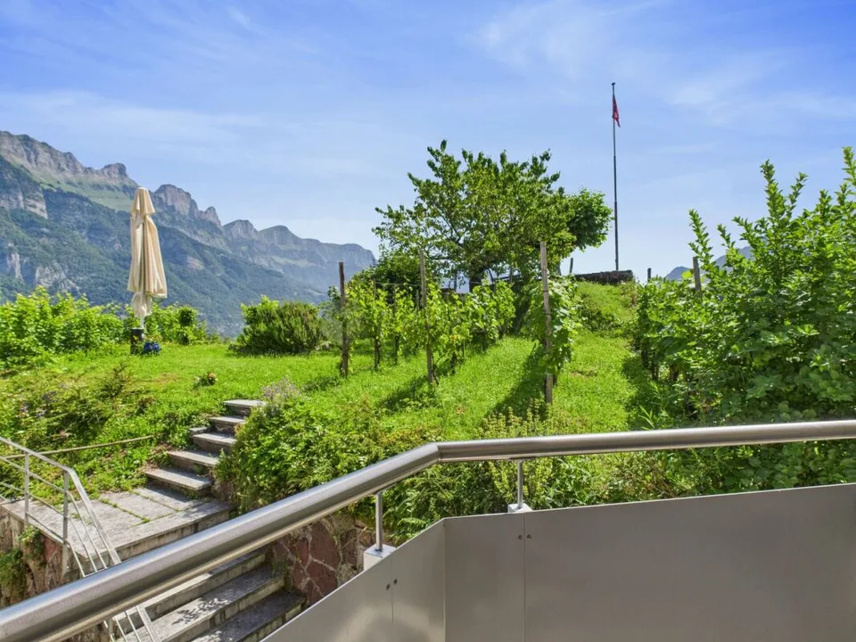 Hôtel & Restaurant avec appartements, vignoble et terrain à bâtir dans un emplacement premium au bord du lac Walensee – photo 9 sur 13